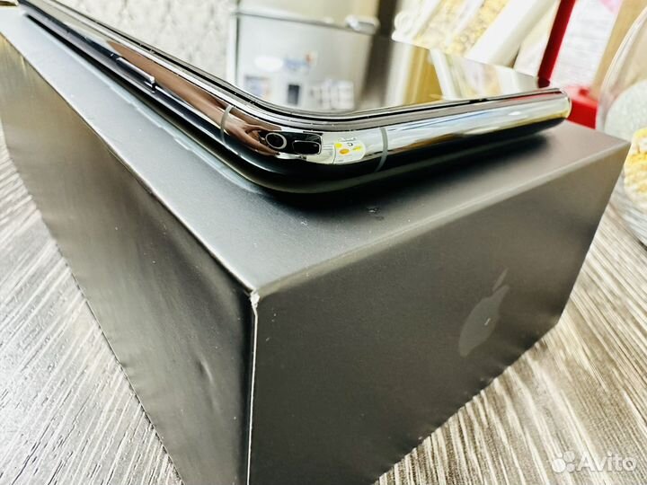 iPhone 11 Pro Max, 256 ГБ