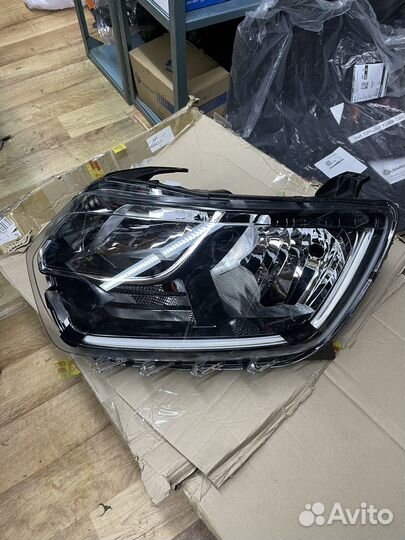 Фара пердняя левая Renault Duster 2 2021