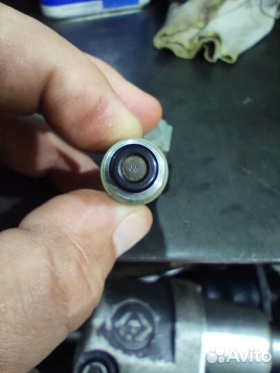 Форсунка топливная Пежо 107 1984 f9 Denso