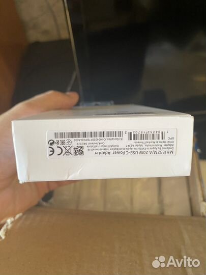 Зарядка на iPhone 20w