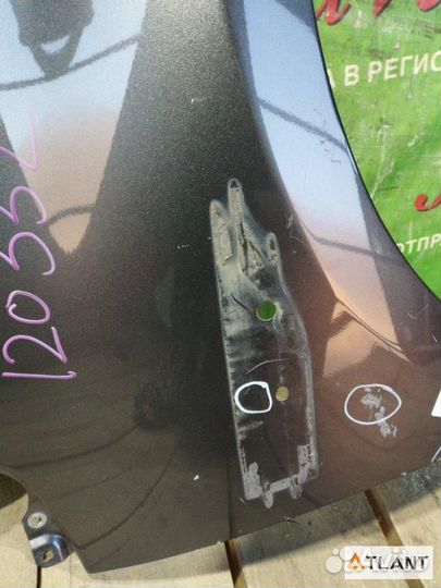 Крыло переднее правое toyota aqua