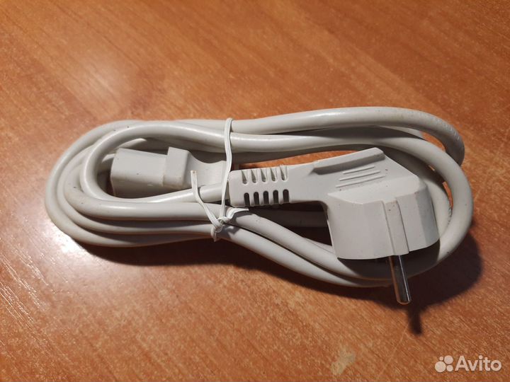 Кабель питания 220В