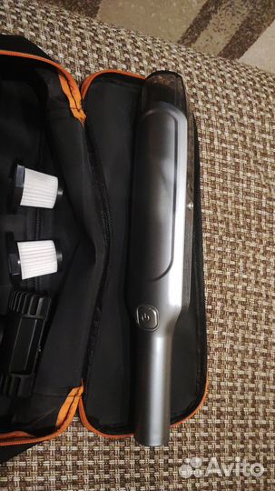 Автомобильный пылесос новый