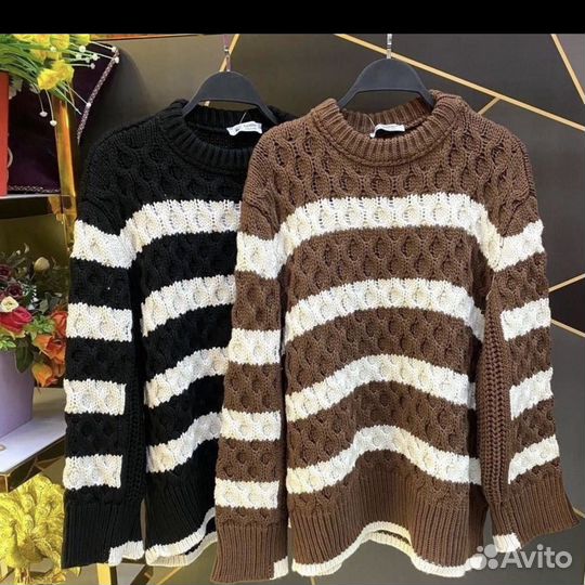 Свитер