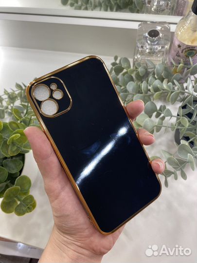 Чехол на iPhone 11