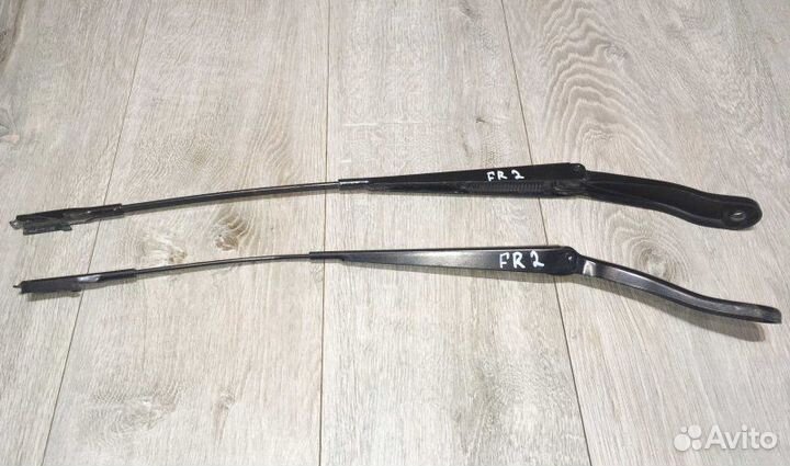 Поводки дворников передние Land Rover Freelander 2