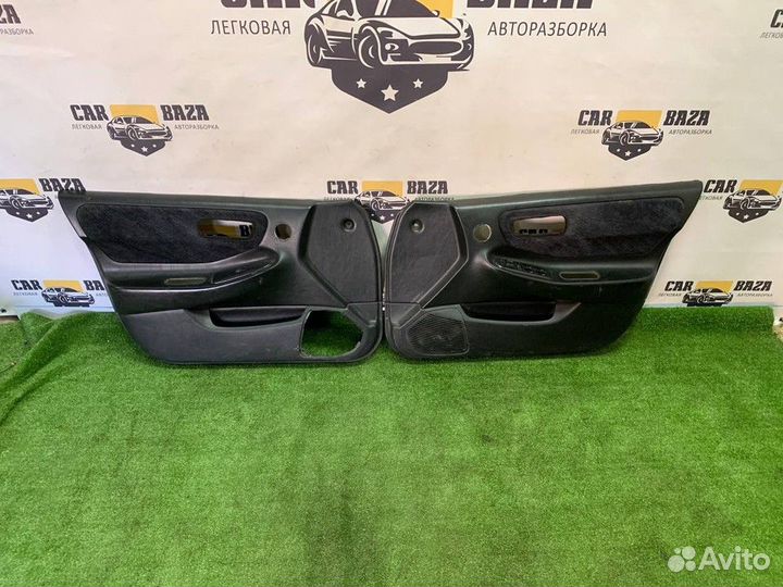 Обшивки дверей Honda Integra
