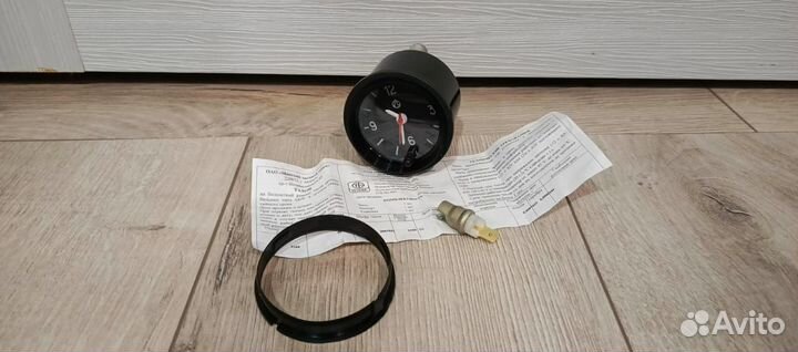 Часы автомобильные ваз 2103, 2106