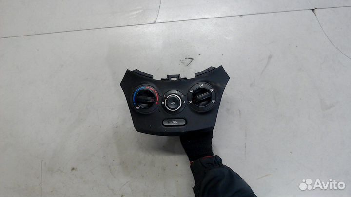 Переключатель отопителя Hyundai Accent (Solaris)