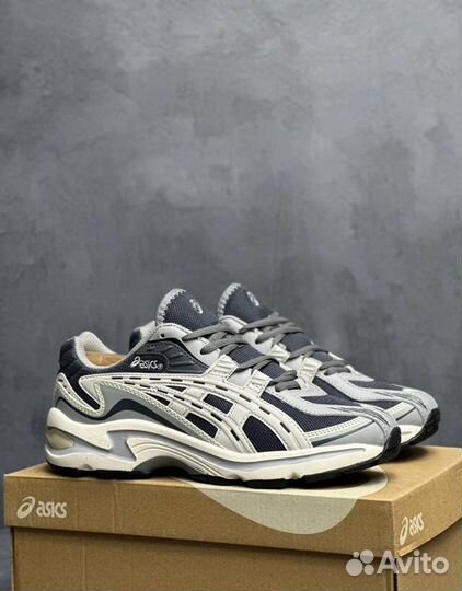 Кроссовки для тренировок в зале