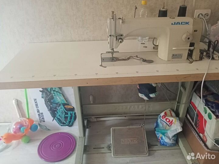 Швейная машинка