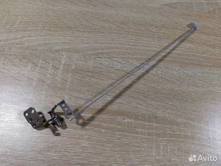 Петля левая Acer Packard Bell