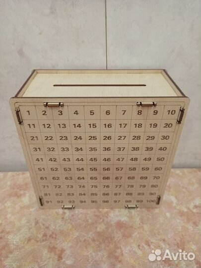 Копилка - 4 (помогает накопить 5050 рублей)