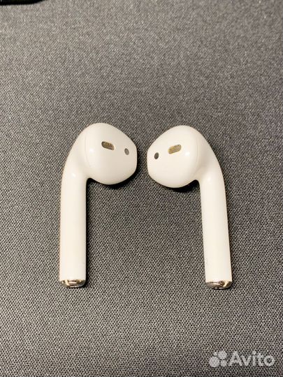 Airpods 1