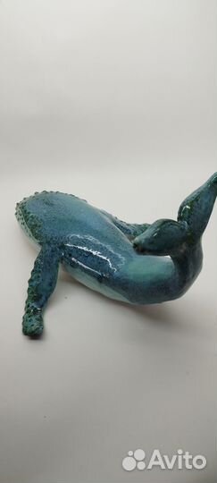 Кит скульптура