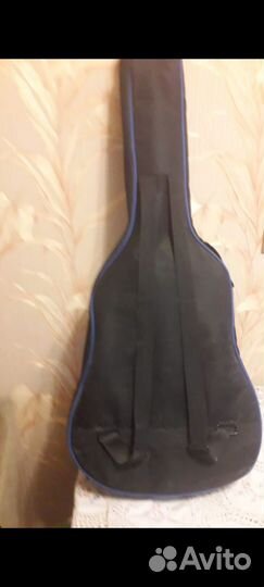 Акустическая гитара