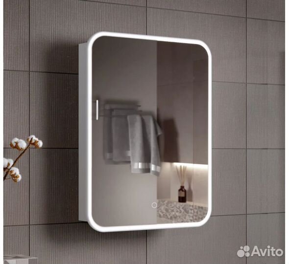 Зеркальный шкаф в ванную Флора