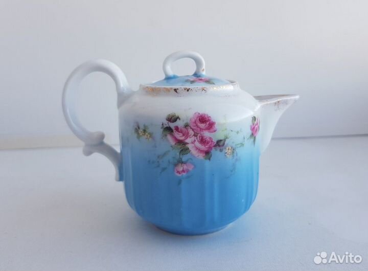 Молочник Фабрика Гарднер в Москве. Фарфор 19 век