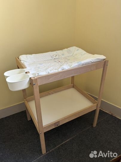 Пеленальный столик
