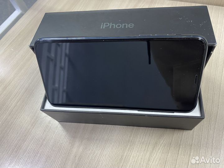 iPhone 11 Pro Max, 64 ГБ
