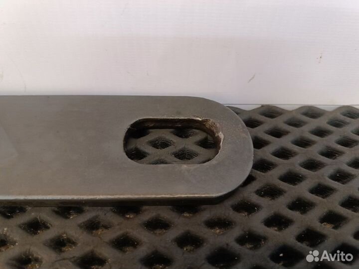 A4572230641 Проушина двигателя