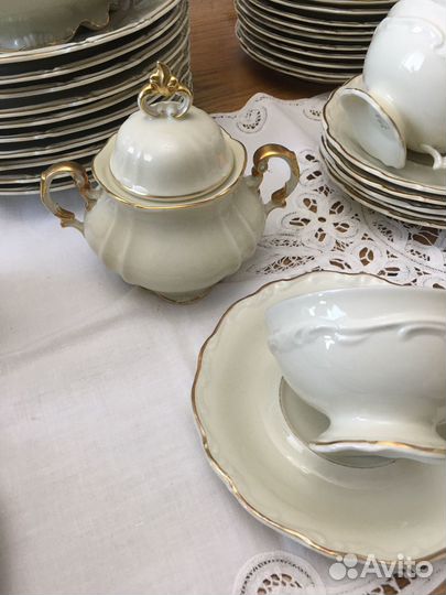 Антикварный сервиз
