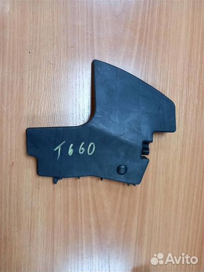 Дефлектор радиатора toyota auris ZRE151