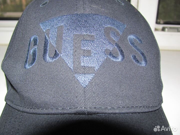 Бейсболка guess