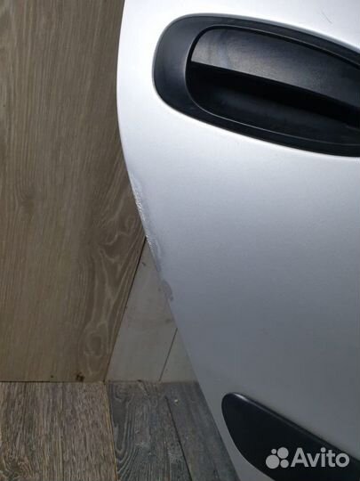 Дверь задняя правая Toyota Avensis 1 T22