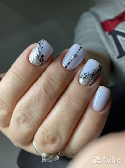 Маникюр с покрытием гель лак, наращивание ногтей