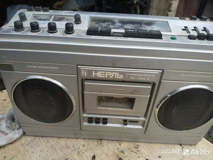 Кассетный магнитофон