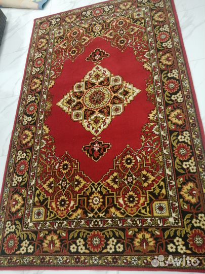 Ковер шерстяной