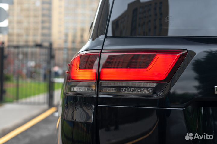 Toyota Land Cruiser 3.5 AT, 2023, 70 км