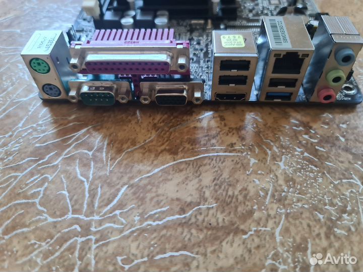 Материнская плата