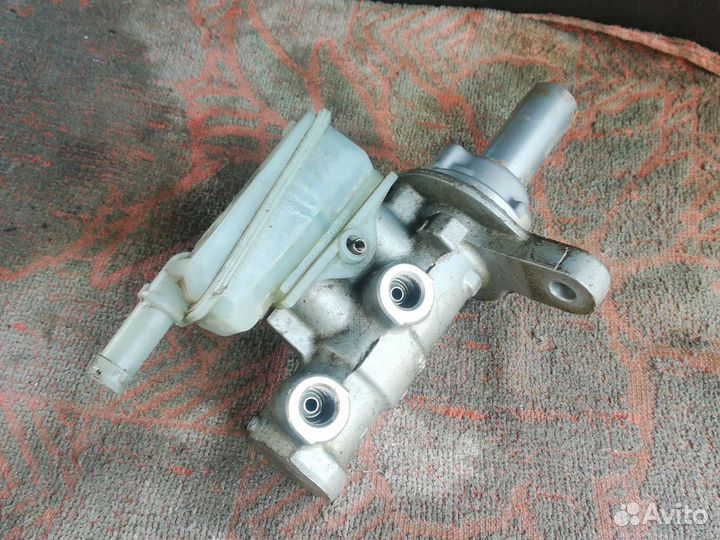 Главный тормозной цилиндр Мазда CX-7