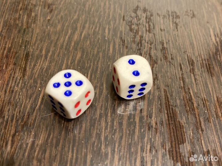 Кубики игральные