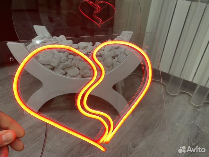 Вывеска из гибкого неона (сердце)