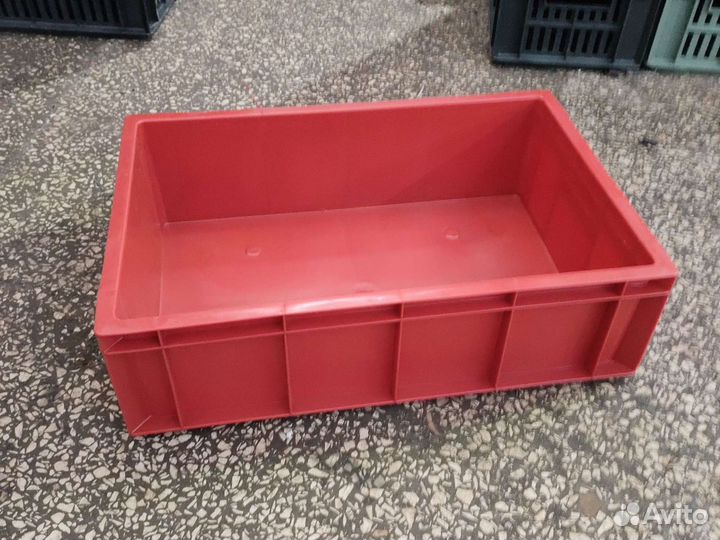Ящик пластиковый