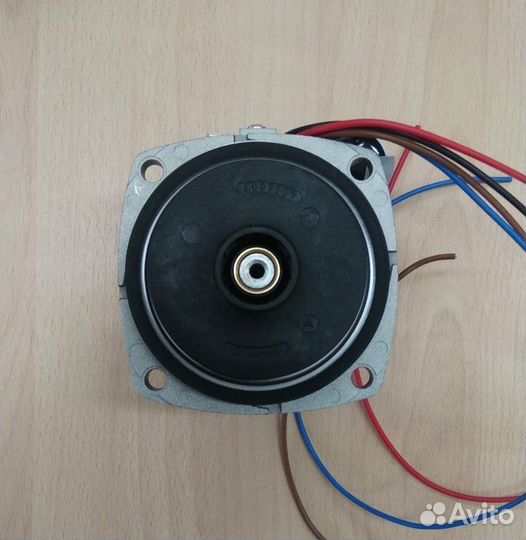 Двигатель насоса Wilo котла Ariston Аристон