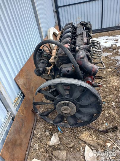 Мотор в разборе