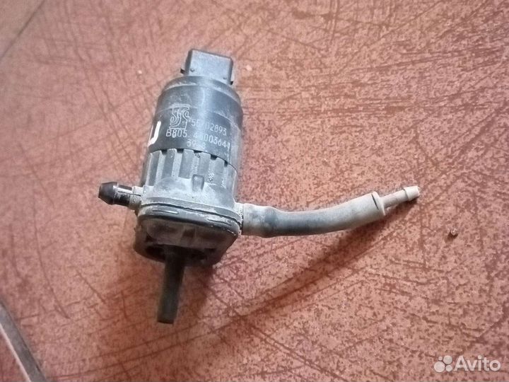 Фиат гранд Пунто насос омывателя