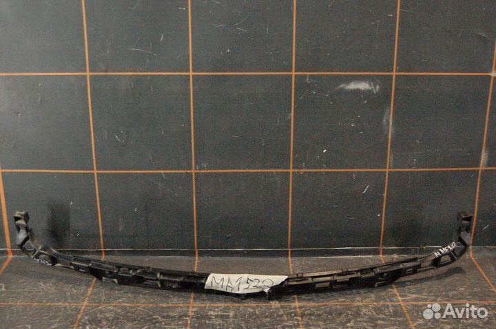 Направляющая бампера заднего-Volkswagen Golf 6