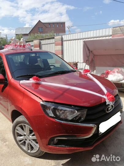 Свадебные украшения на машину