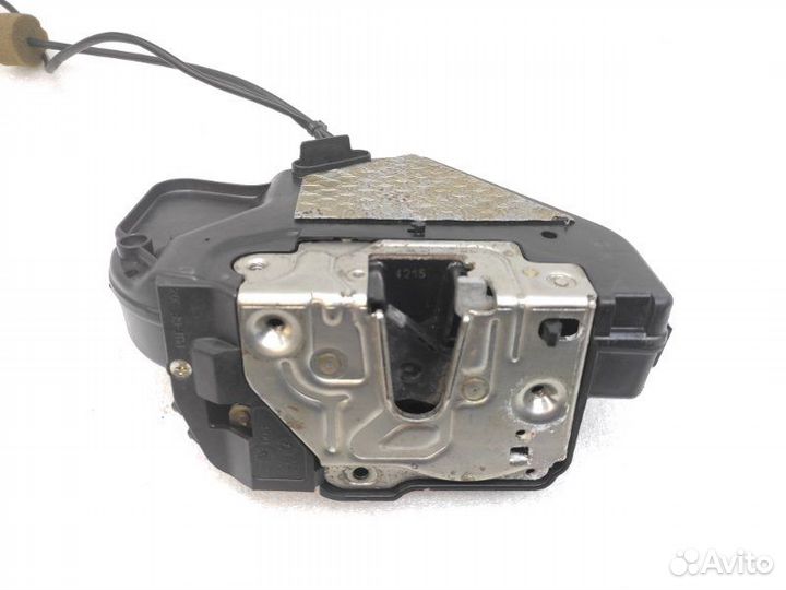 Замок двери задний правый Mercedes-Benz E-Class