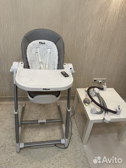 Стульчик для кормления Pituso Triola 3 в 1