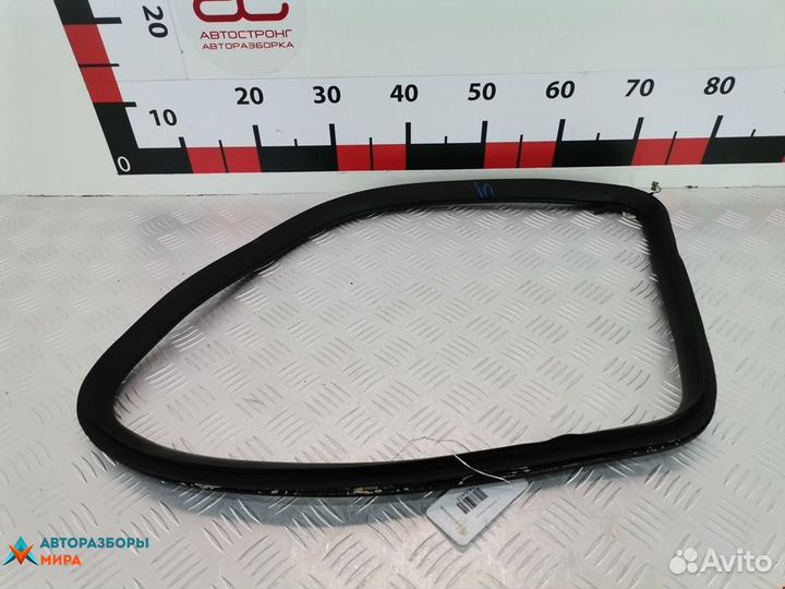 Уплотнитель Mercedes-Benz GL-Класс X164 рест. 2010