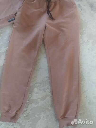 Костюм спортивный