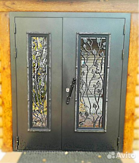 Двустворчатая дверь с терморазрывом и ковкой