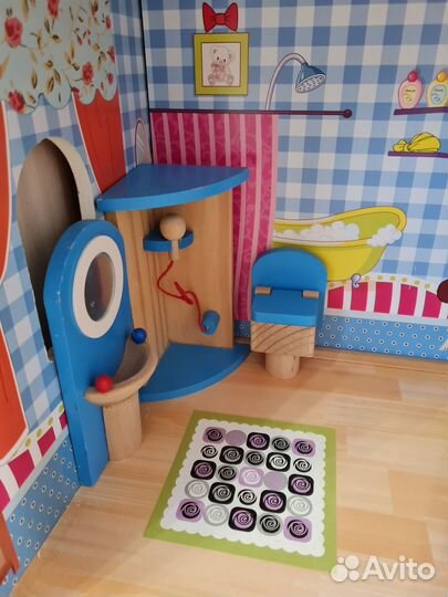 Кукольный домик деревянный с мебелью