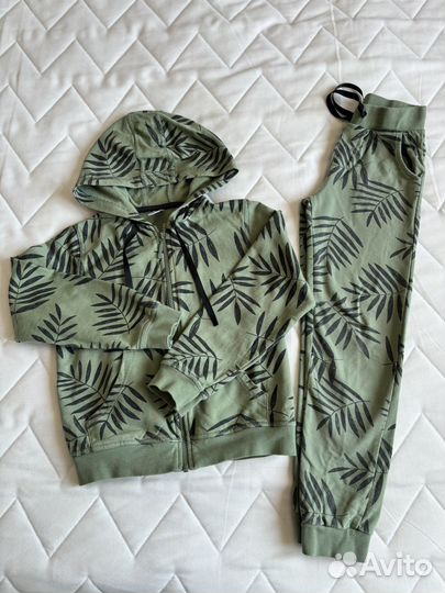 Костюм для мальчика 122 128